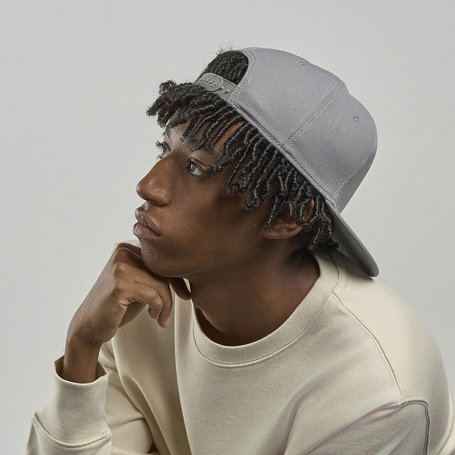Бейсболка SNAP BACK-S, 6 клиньев, пластиковая застежка