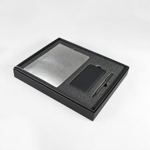 Набор подарочный   SILVER: бизнес-блокнот,  ручка  и power bank в коробке с ложементом