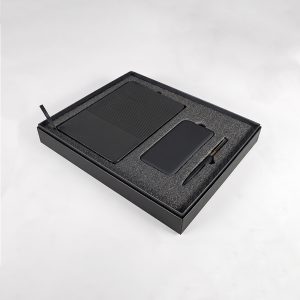 Набор подарочный RIFF: ежедневник, ручка и power bank в коробке  с ложементом